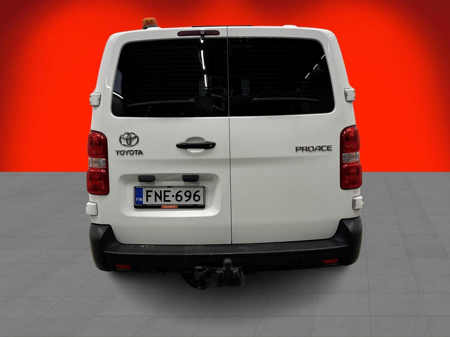 TOYOTA Proace 2018