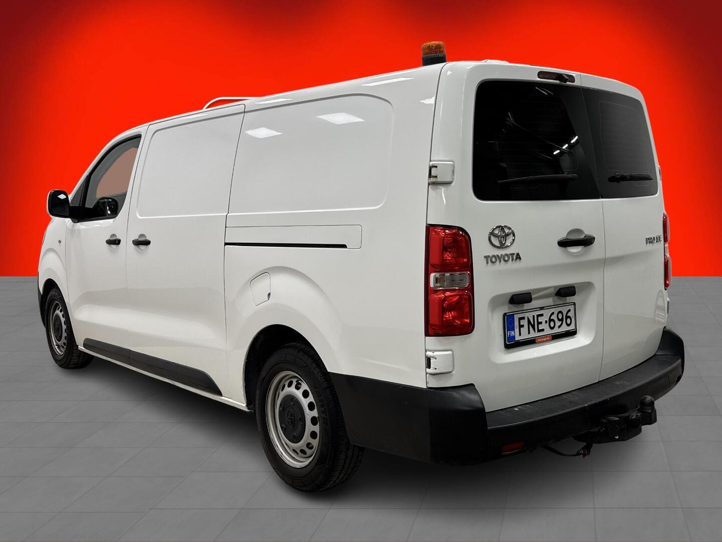 TOYOTA Proace 2018