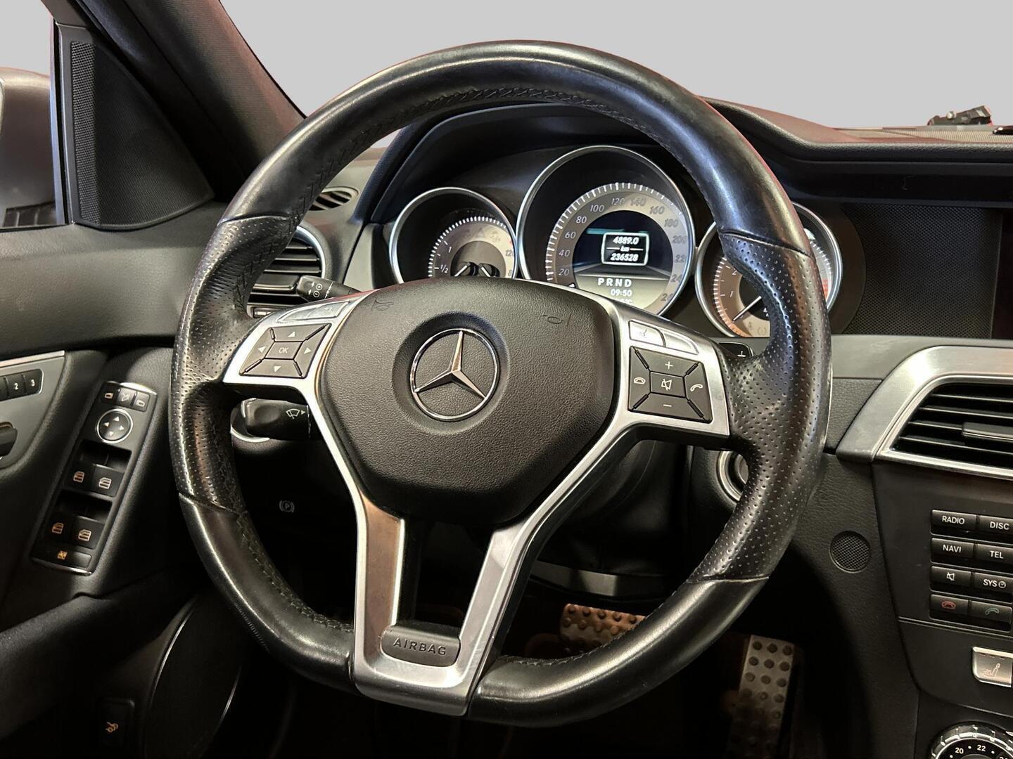 MERCEDES-BENZ C 2012
