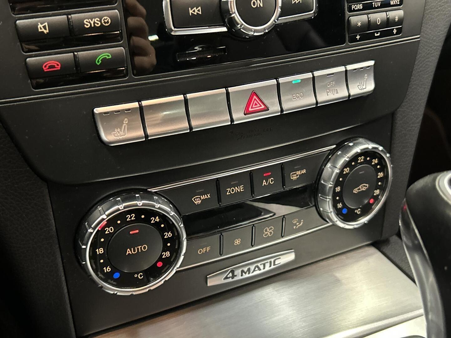 MERCEDES-BENZ C 2012
