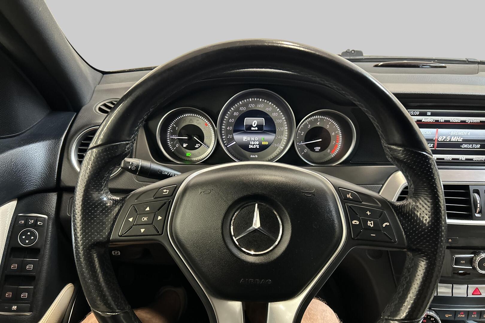 MERCEDES-BENZ C 2011