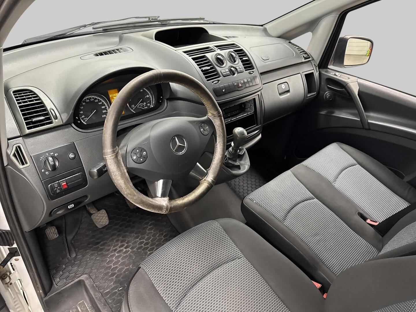 MERCEDES-BENZ VITO 2010