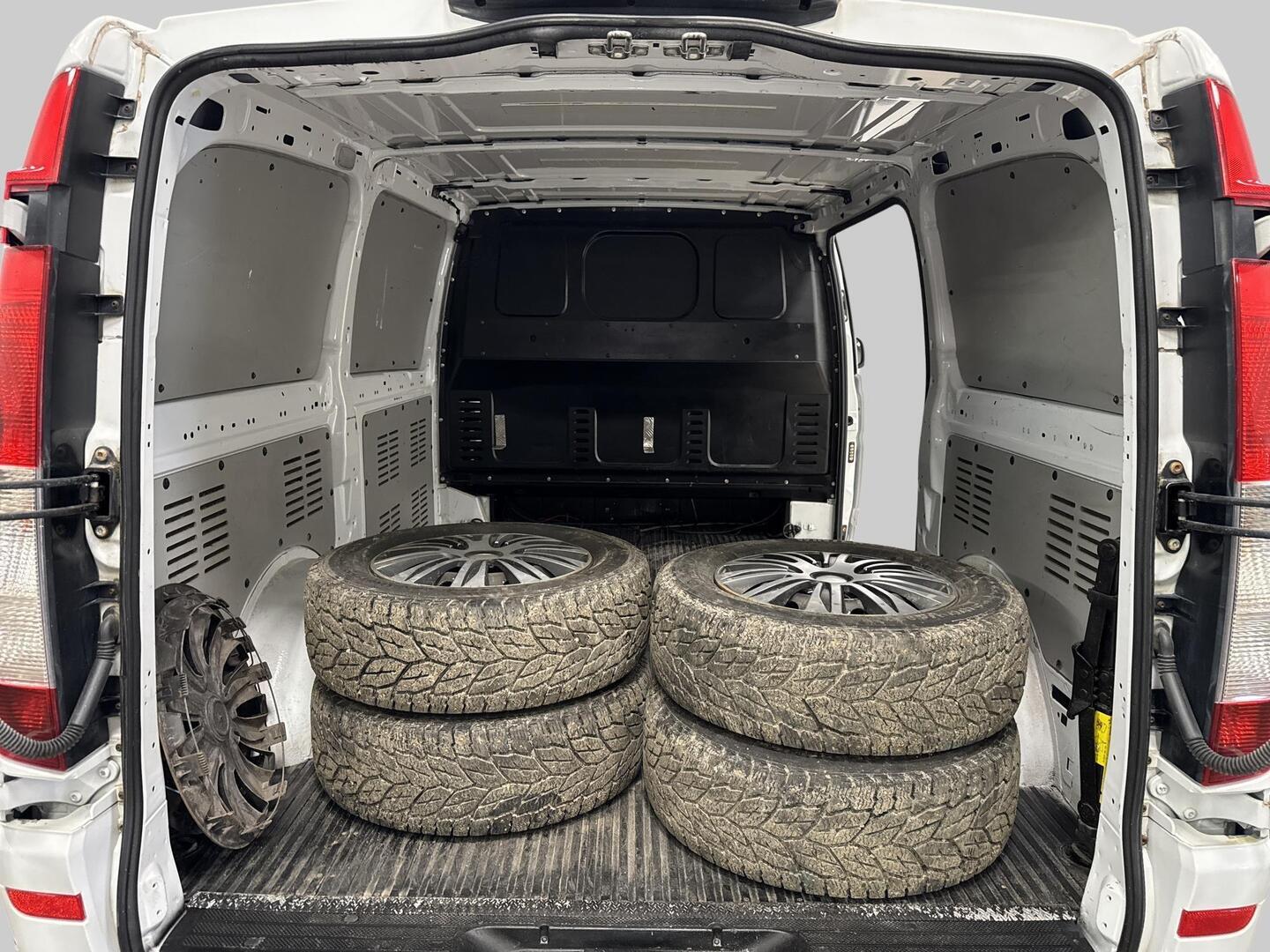 MERCEDES-BENZ VITO 2010