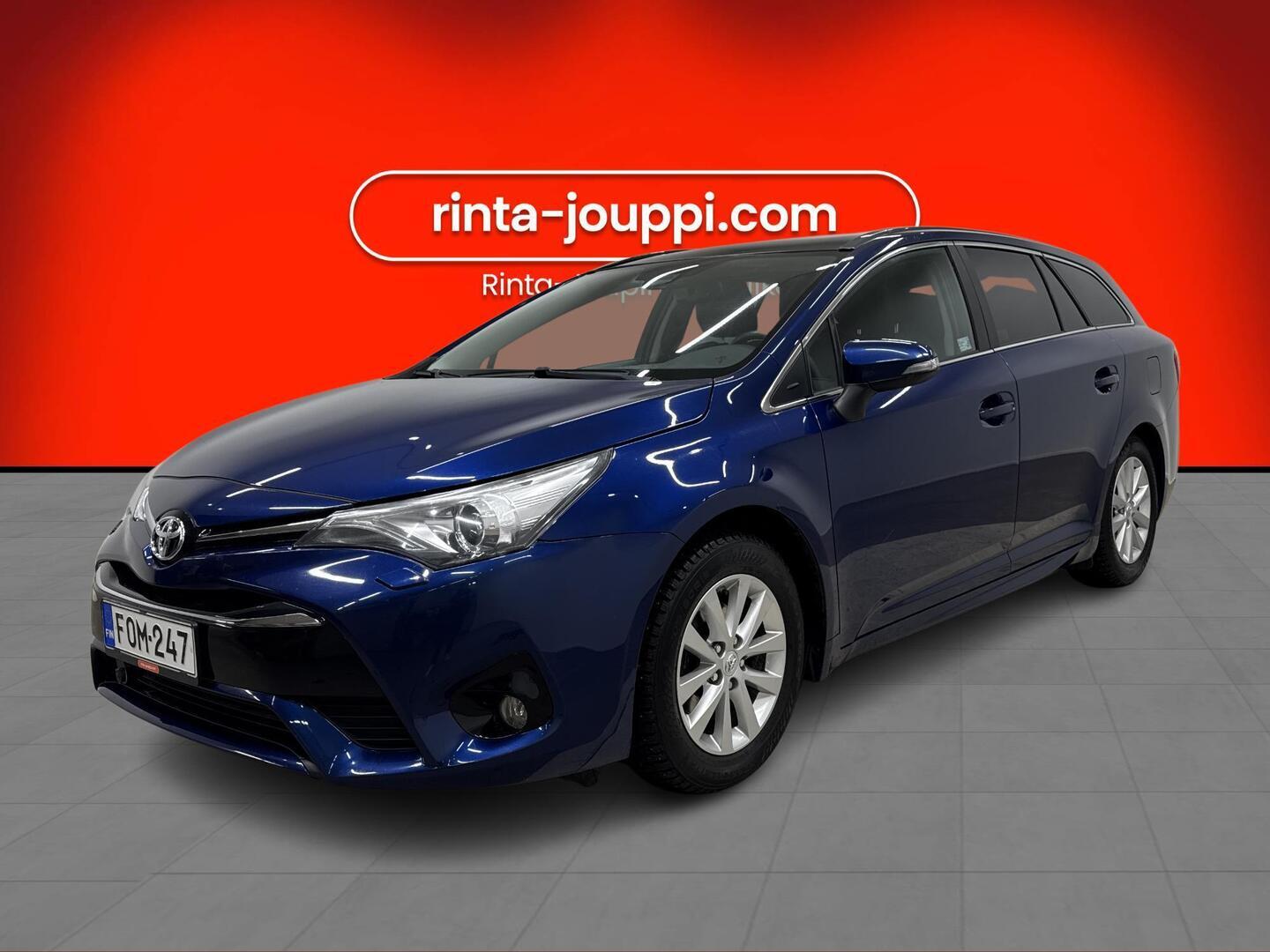 TOYOTA Avensis 2015