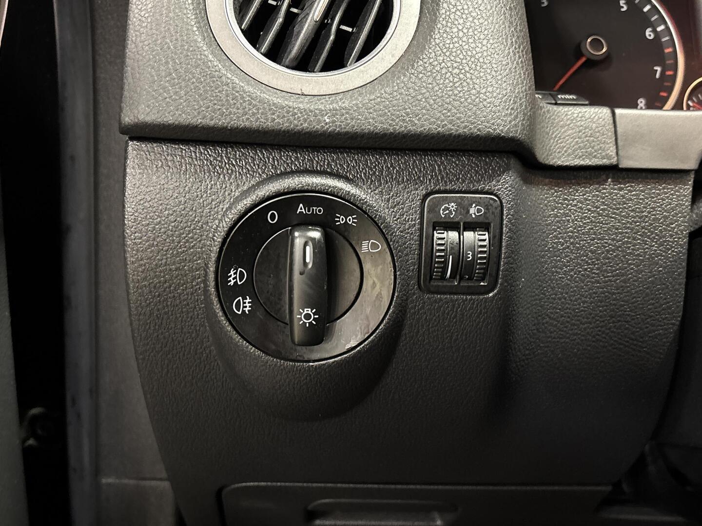 VOLKSWAGEN Tiguan 2008