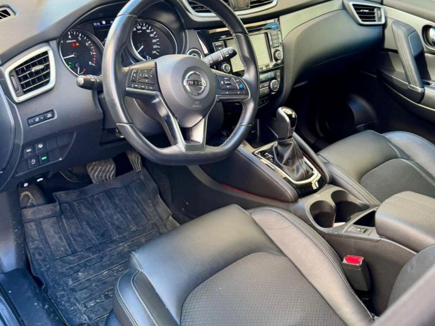 NISSAN Qashqai 2020
