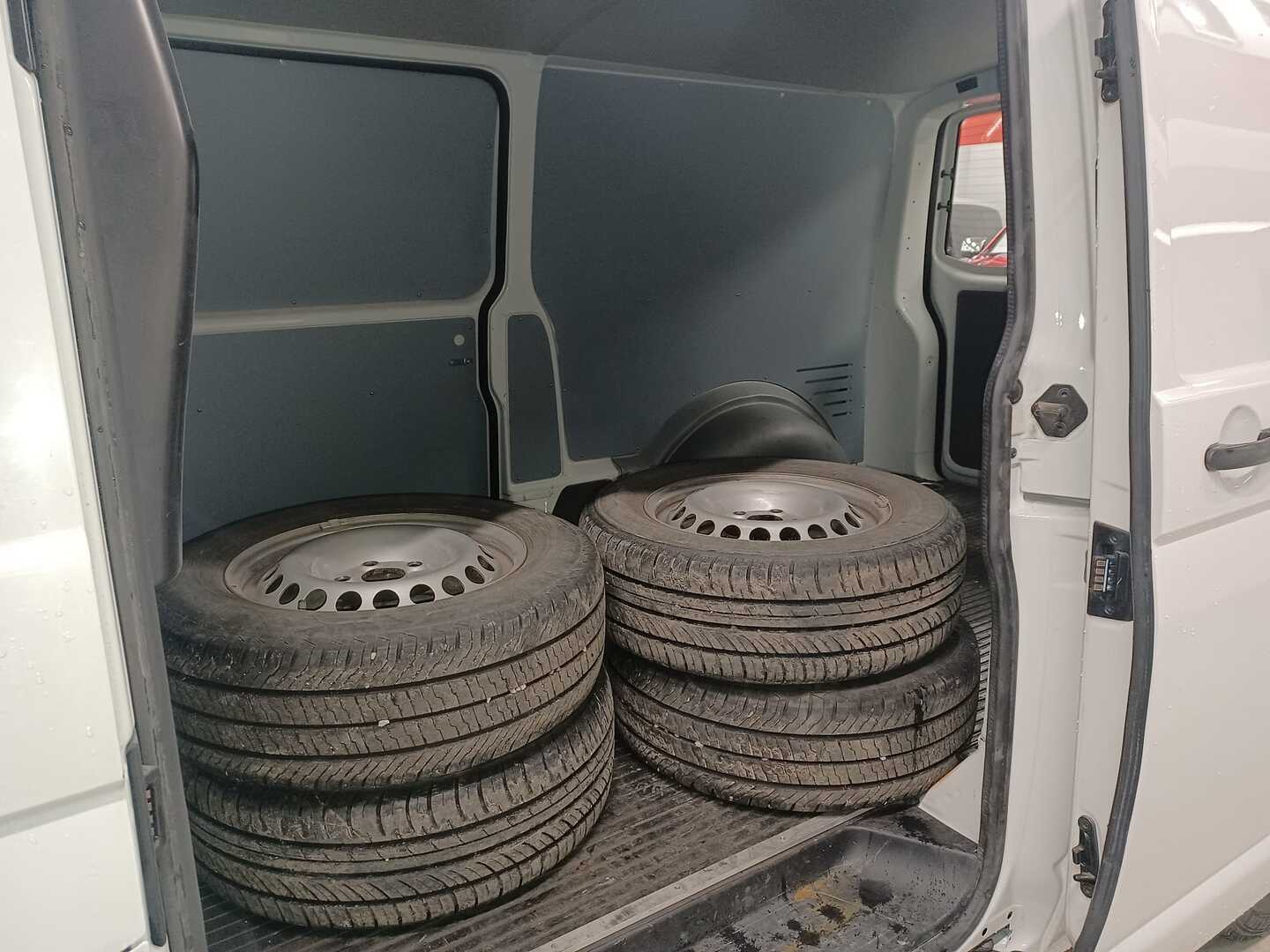 VOLKSWAGEN Transporter 2021