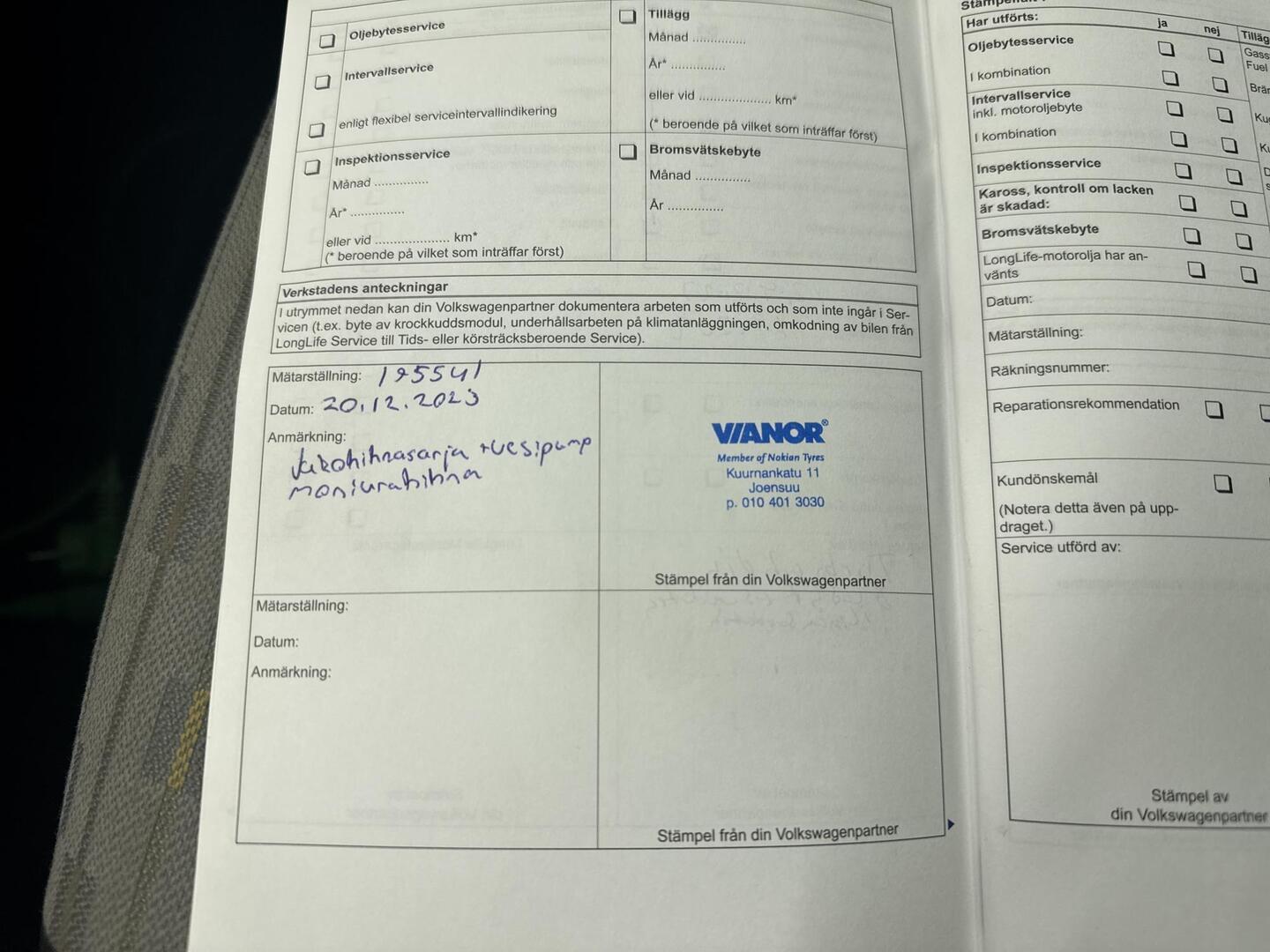 VOLKSWAGEN Caddy 2011