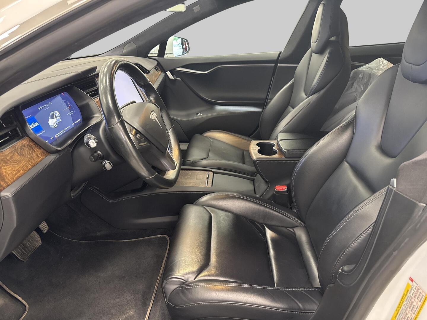 TESLA Model S 2019