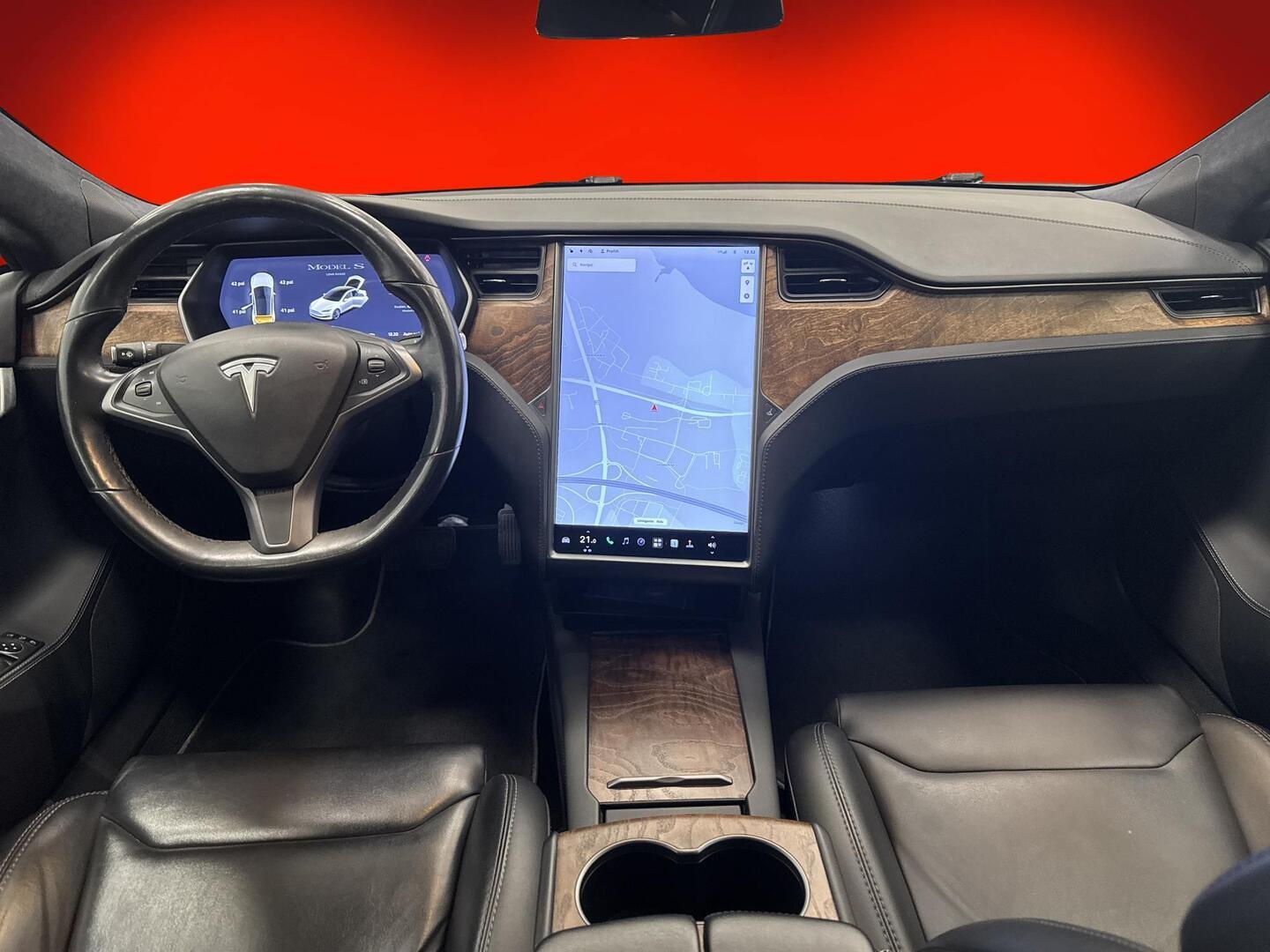 TESLA Model S 2019