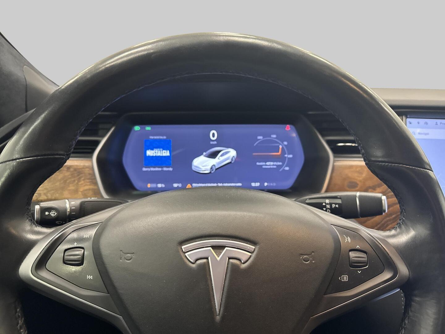 TESLA Model S 2019