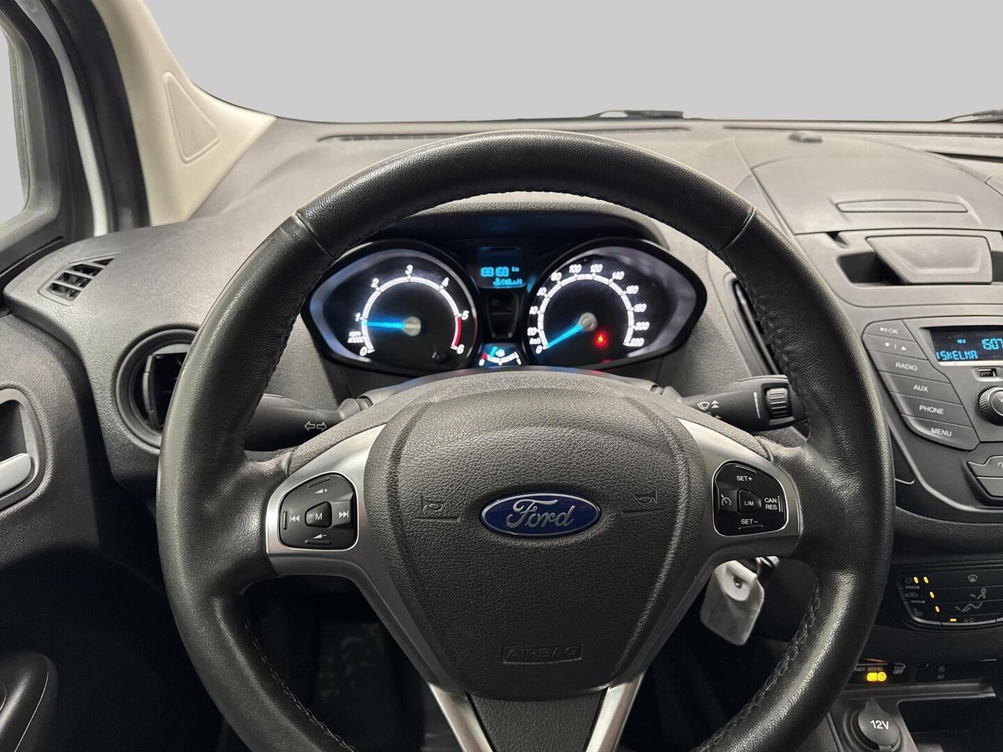 FORD TRANSIT COURIER 2023