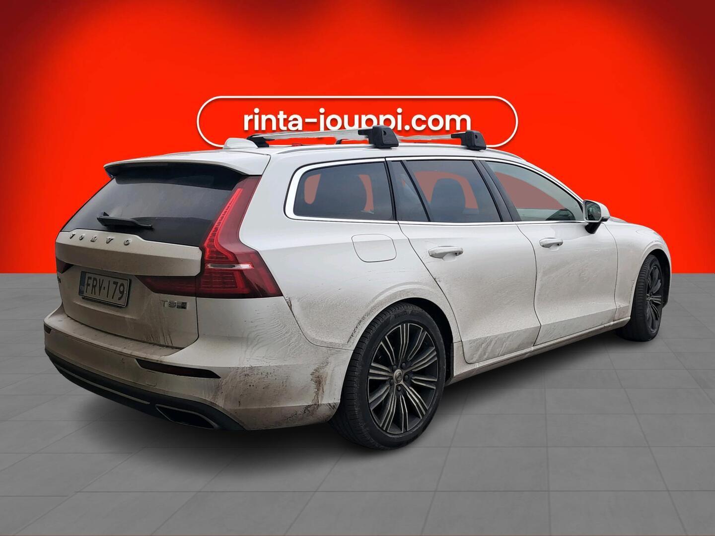 VOLVO V60 2020