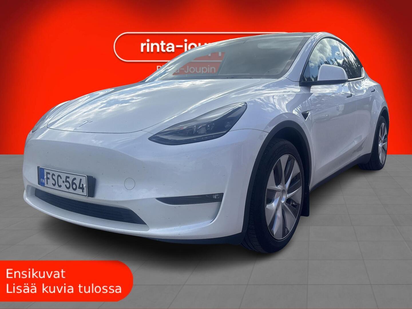 TESLA Model Y 2024