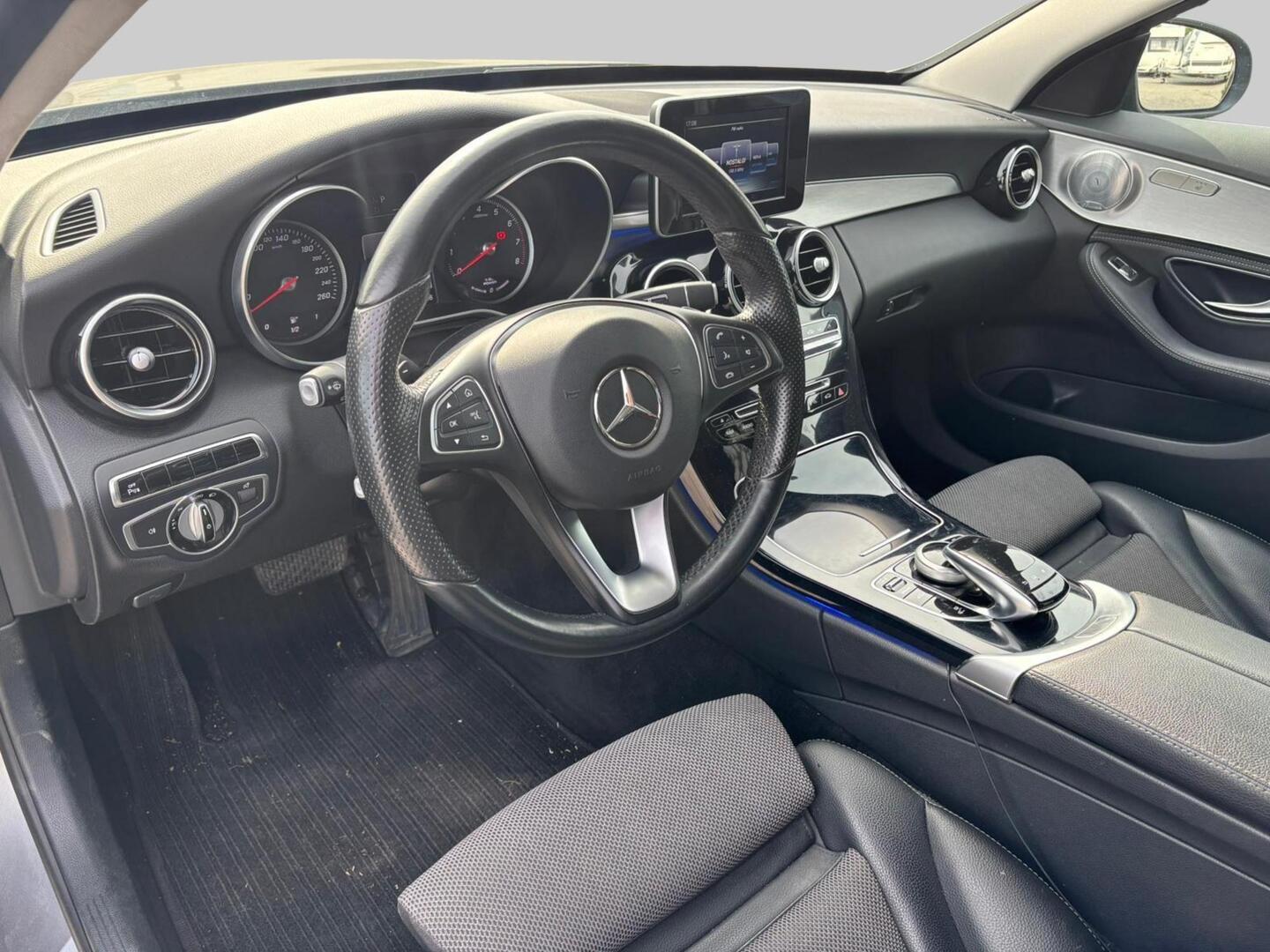 MERCEDES-BENZ C 2016