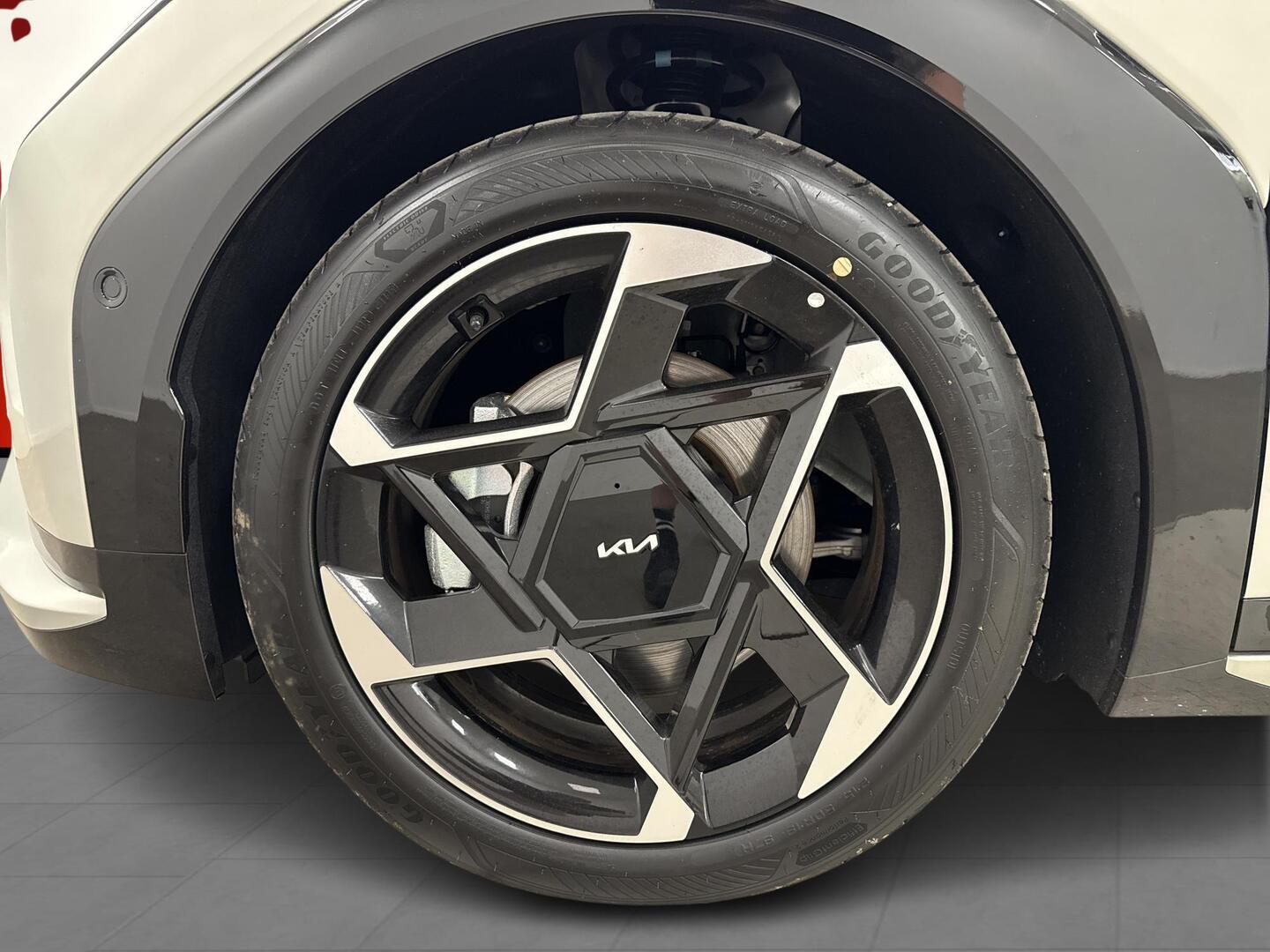 KIA EV4 2026