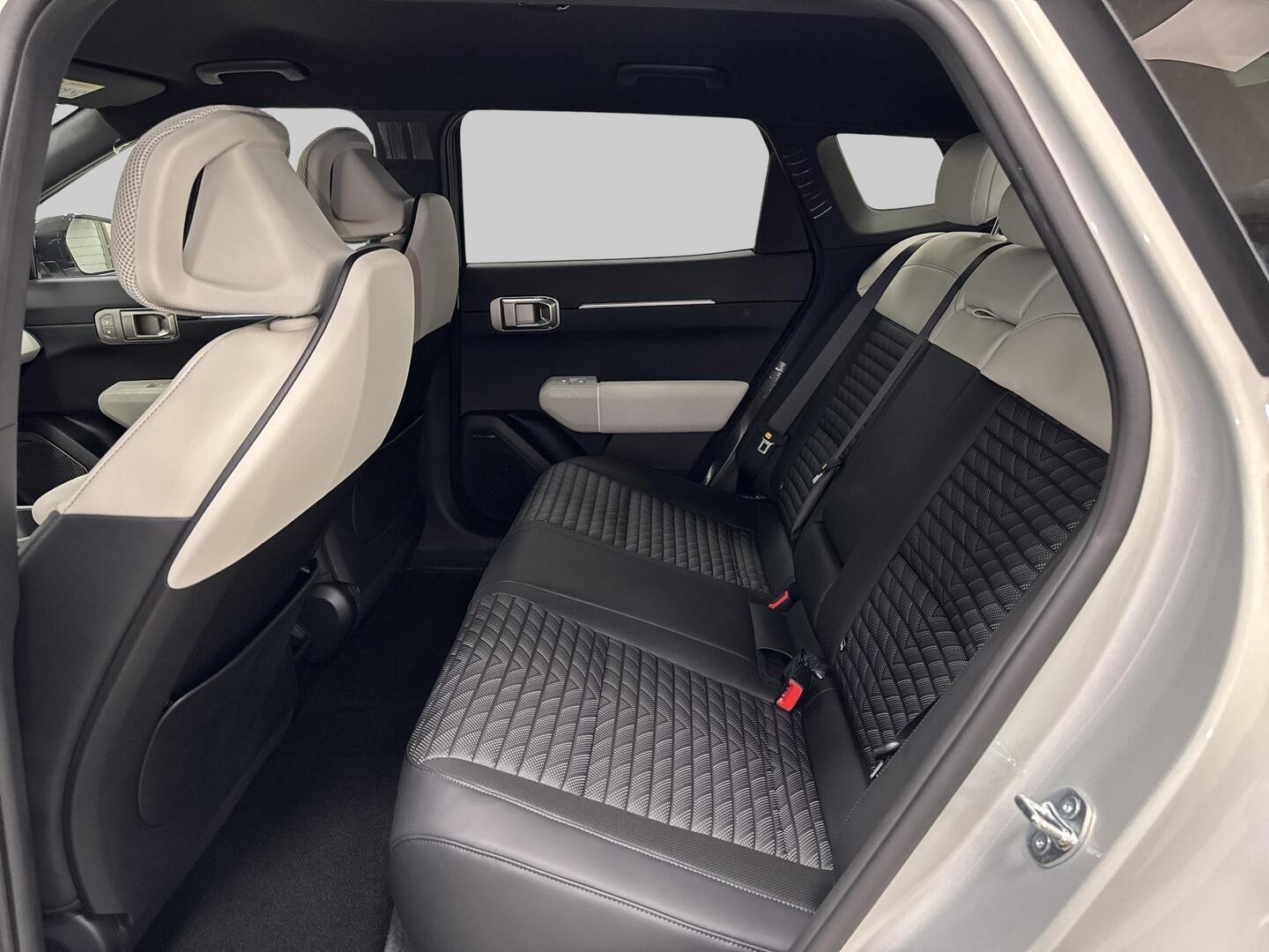 KIA EV4 2026
