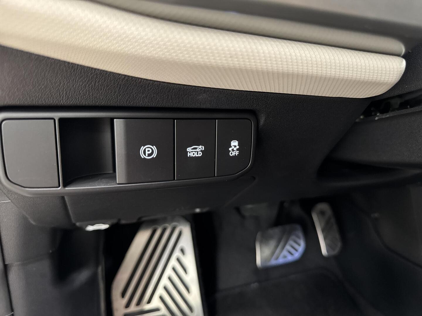 KIA EV4 2026