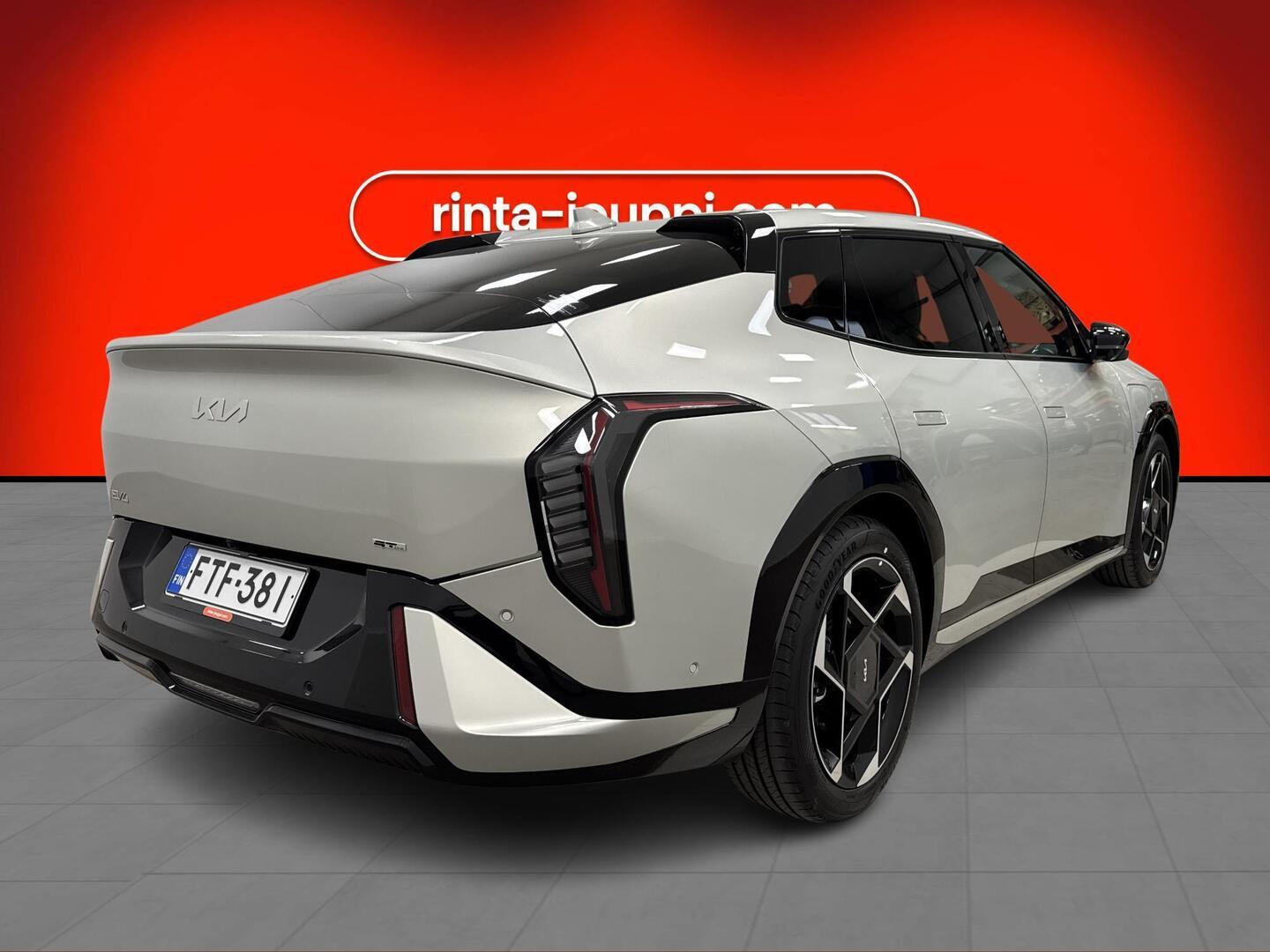 KIA EV4 2026