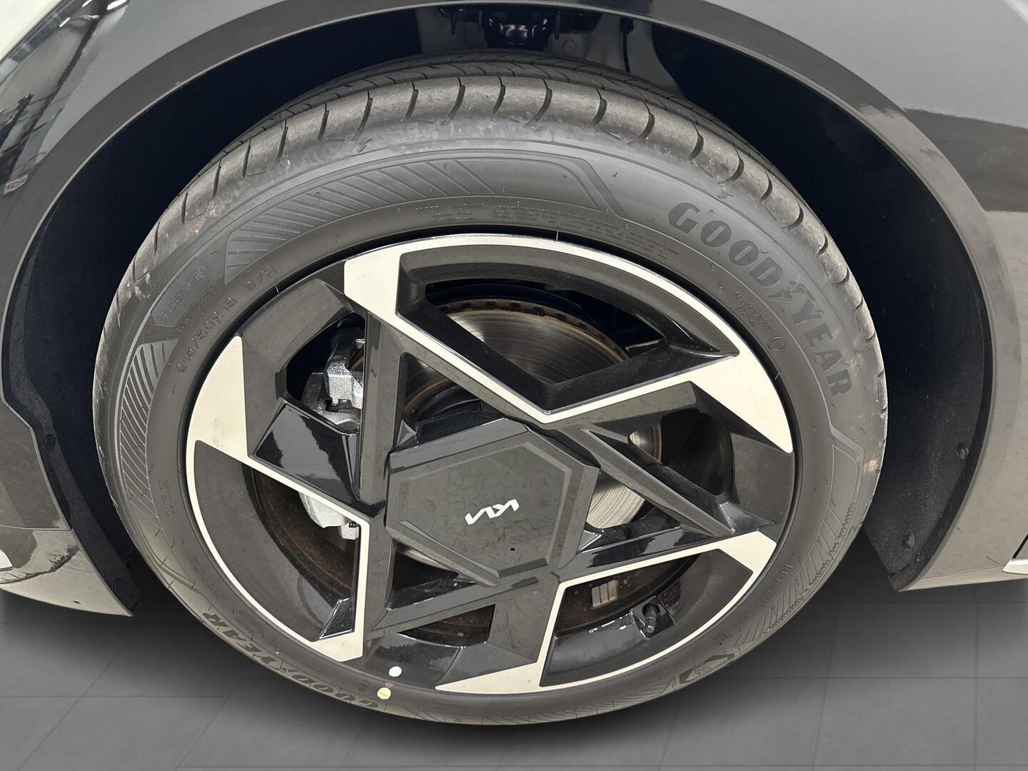 KIA EV4 2026