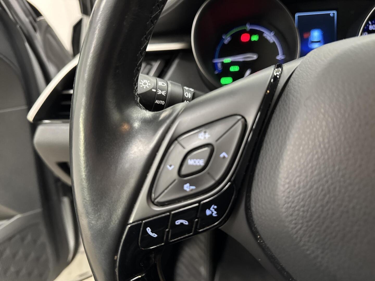 TOYOTA C-HR 2018