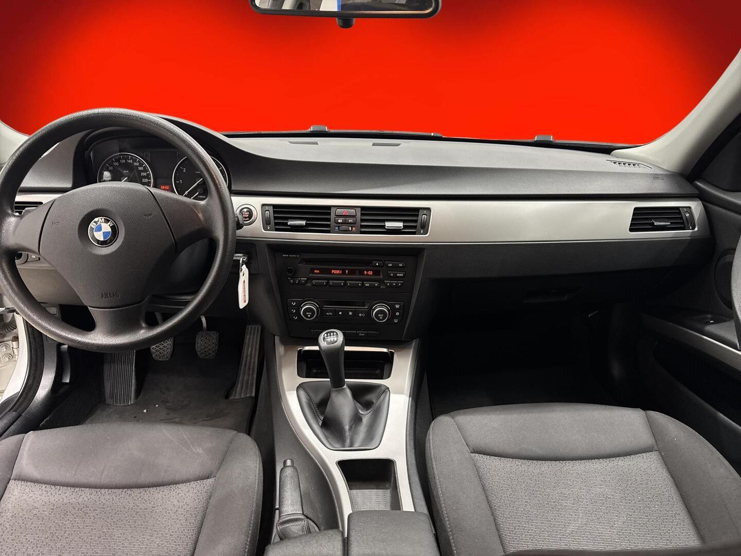 BMW 318 2008