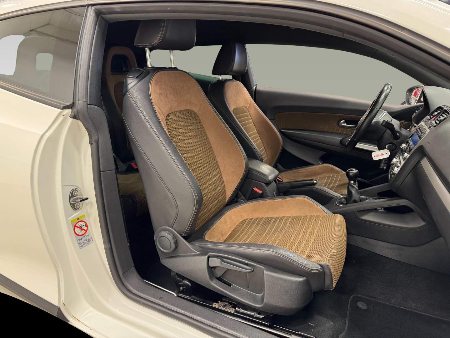 VOLKSWAGEN Scirocco 2010