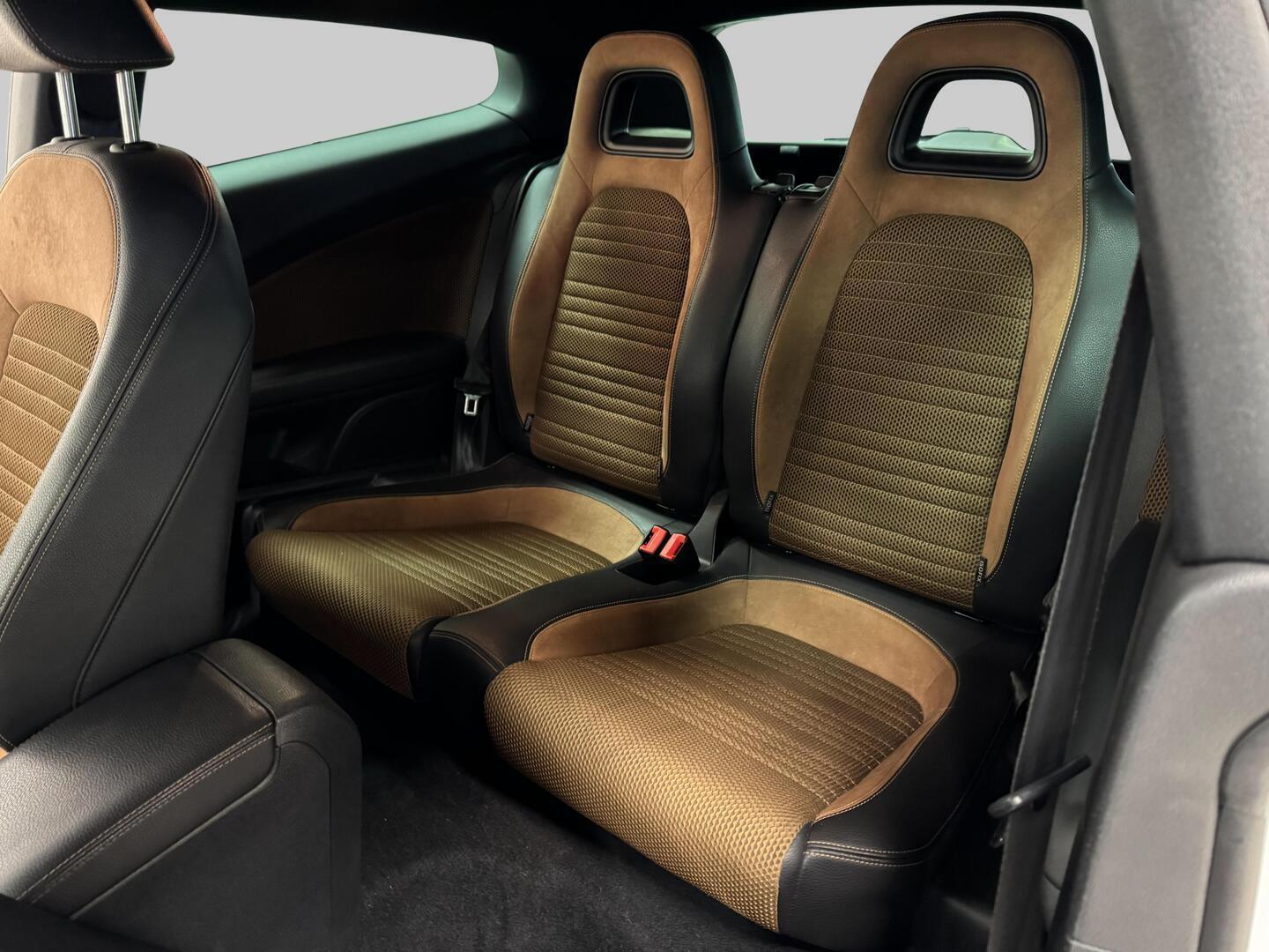 VOLKSWAGEN Scirocco 2010