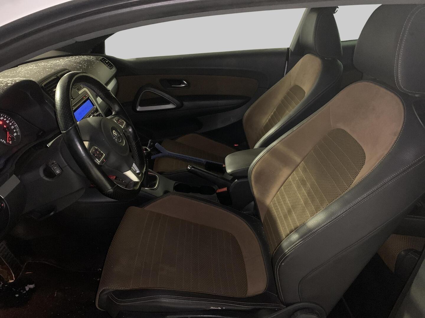 VOLKSWAGEN Scirocco 2010