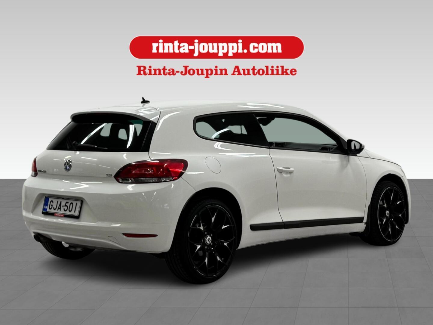 VOLKSWAGEN Scirocco 2010