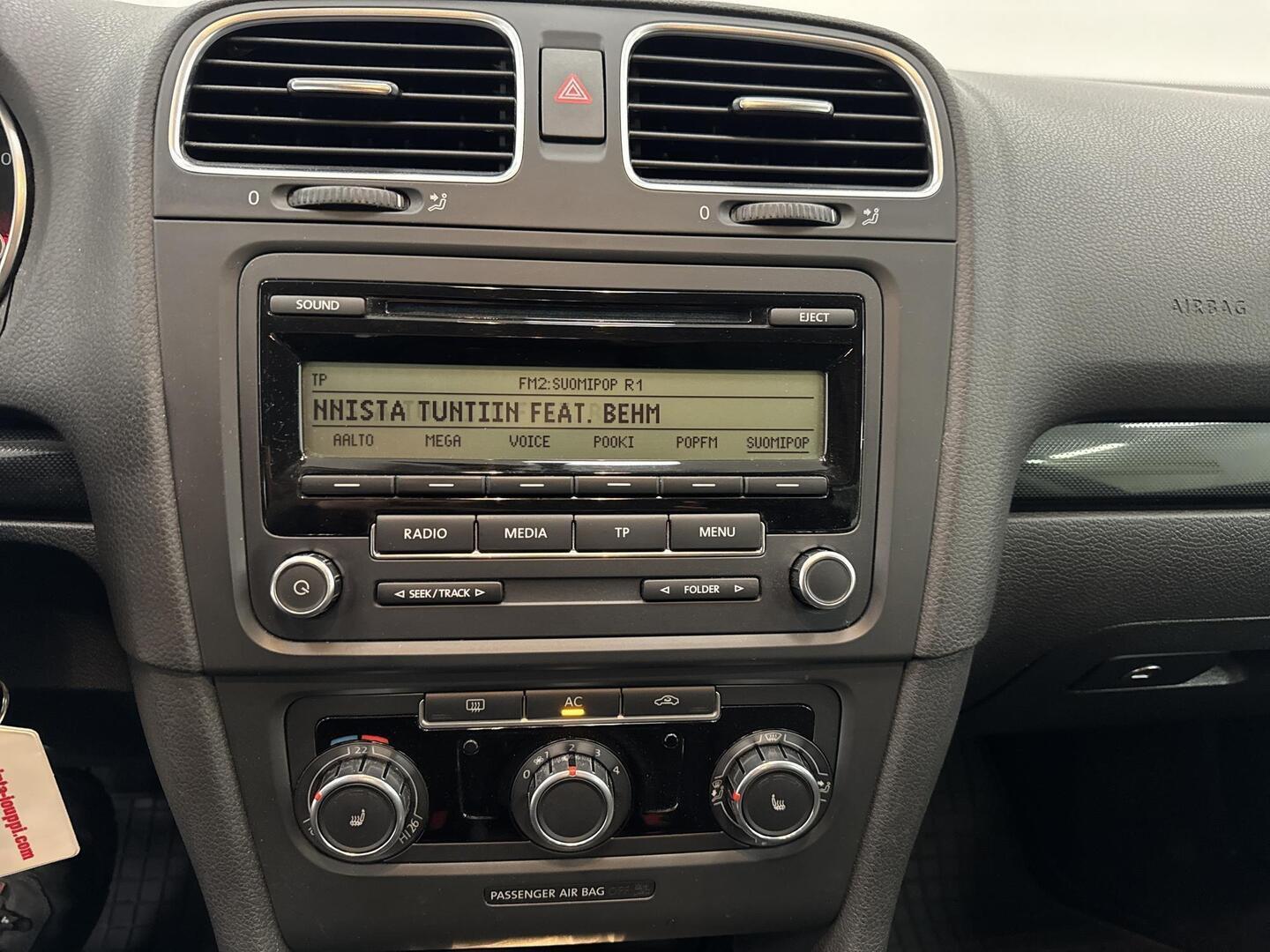 VOLKSWAGEN Golf 2010