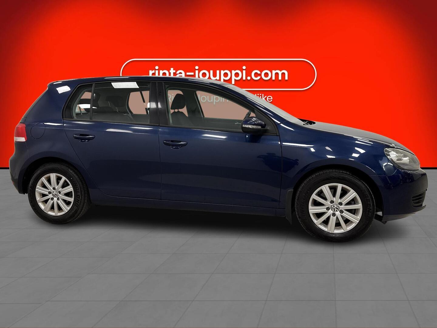 VOLKSWAGEN Golf 2010