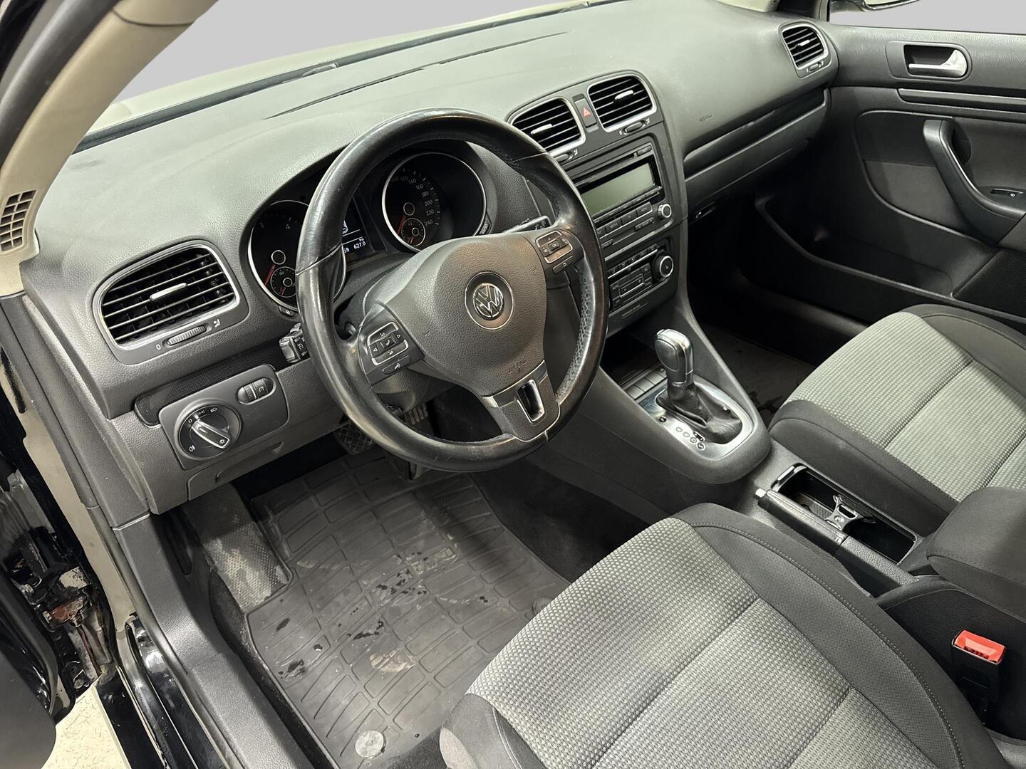 VOLKSWAGEN Golf 2011