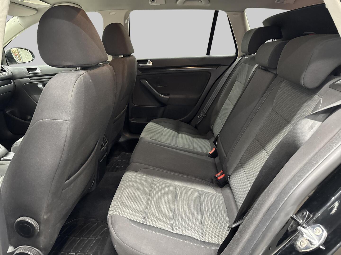 VOLKSWAGEN Golf 2011