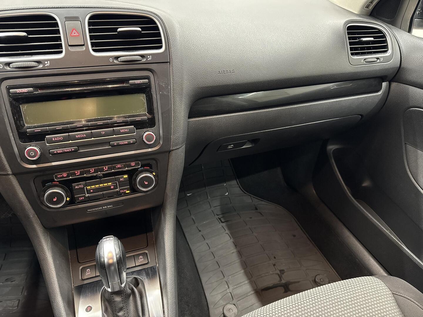 VOLKSWAGEN Golf 2011