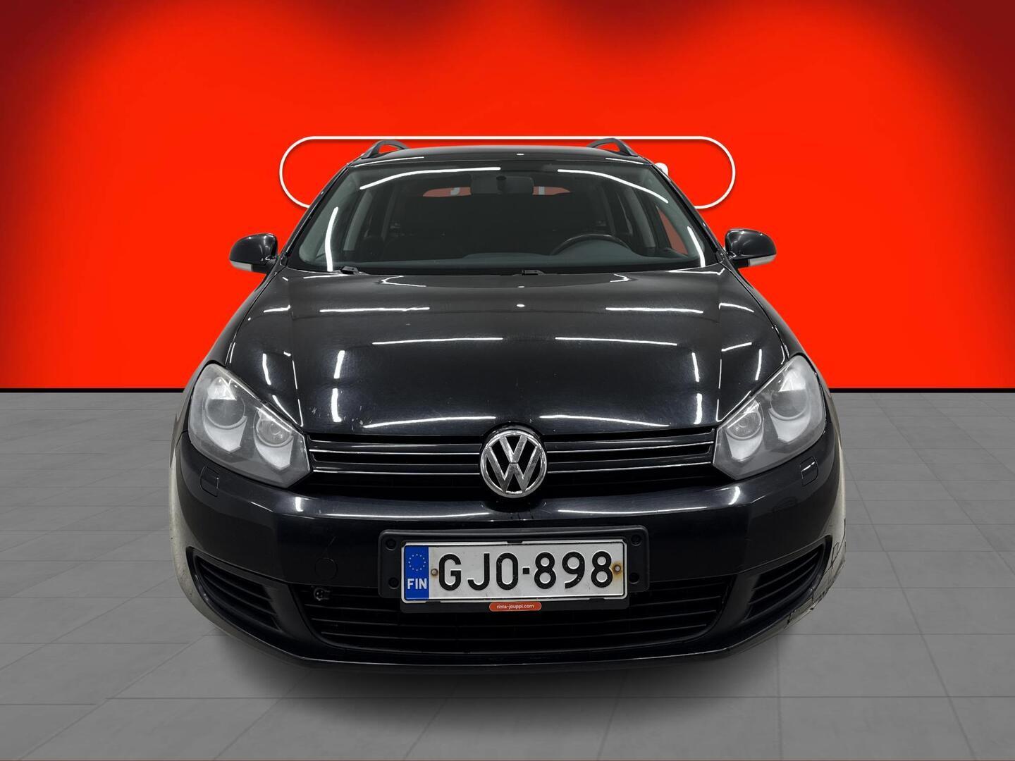 VOLKSWAGEN Golf 2011