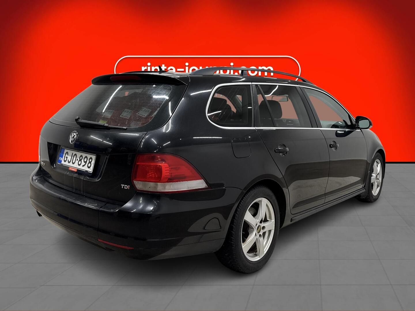 VOLKSWAGEN Golf 2011