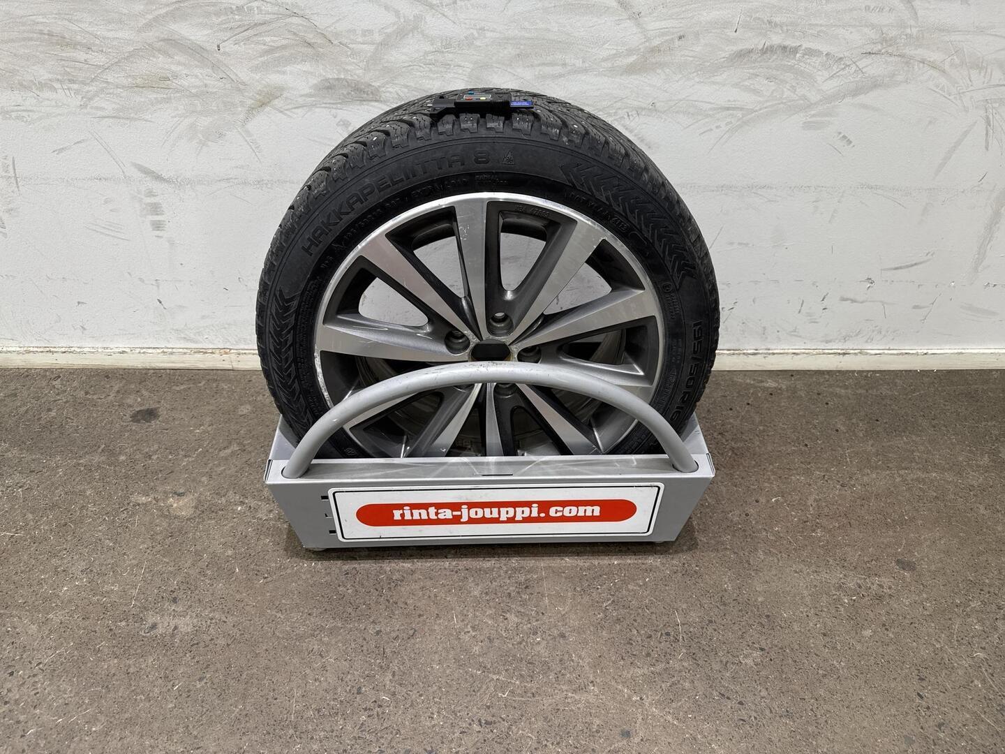 VOLKSWAGEN Polo 2014