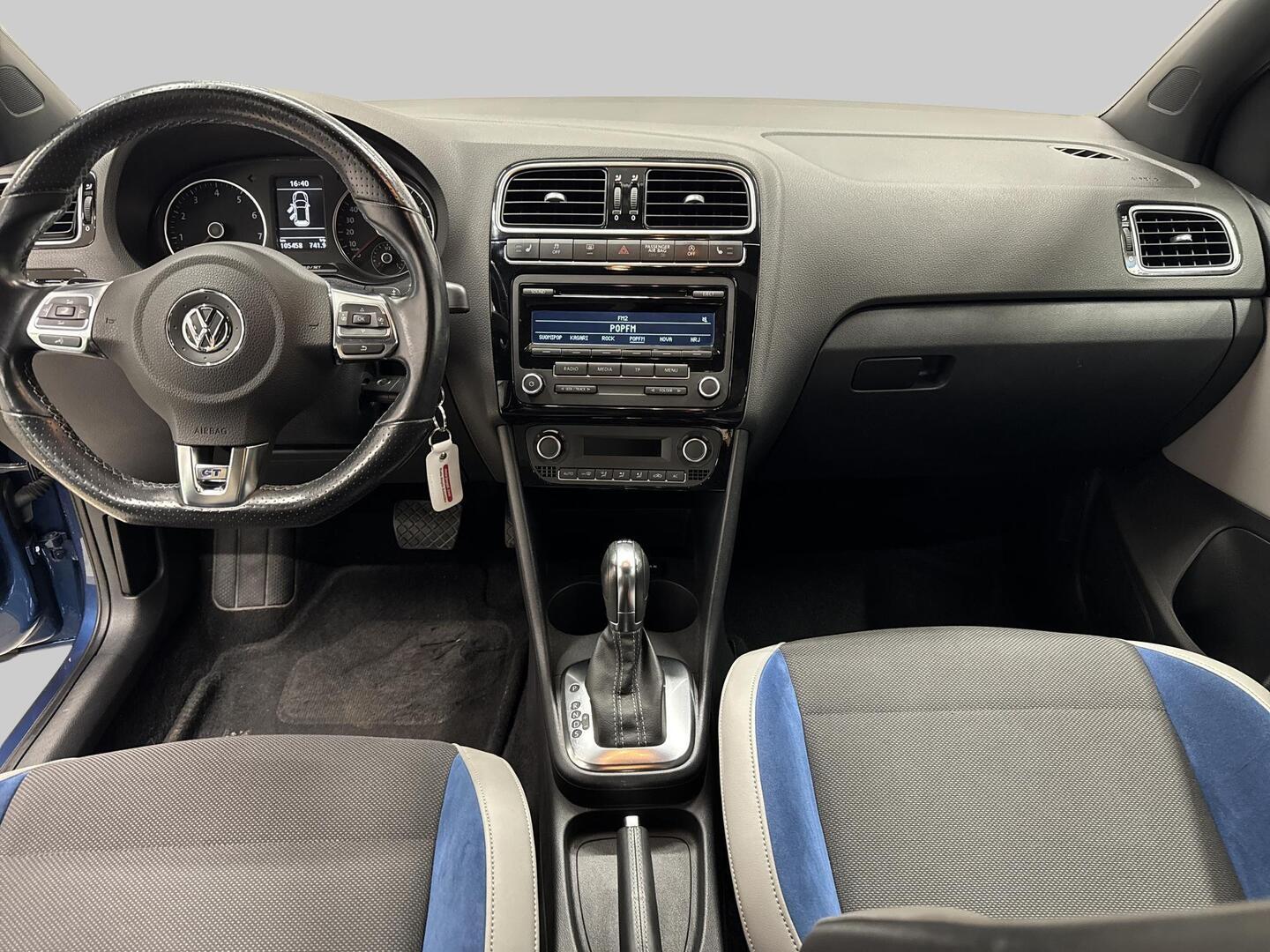 VOLKSWAGEN Polo 2014