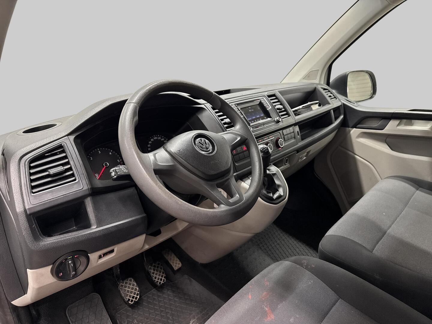 VOLKSWAGEN Transporter 2016