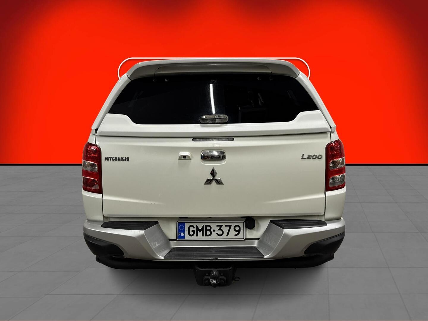 MITSUBISHI L-200 2017