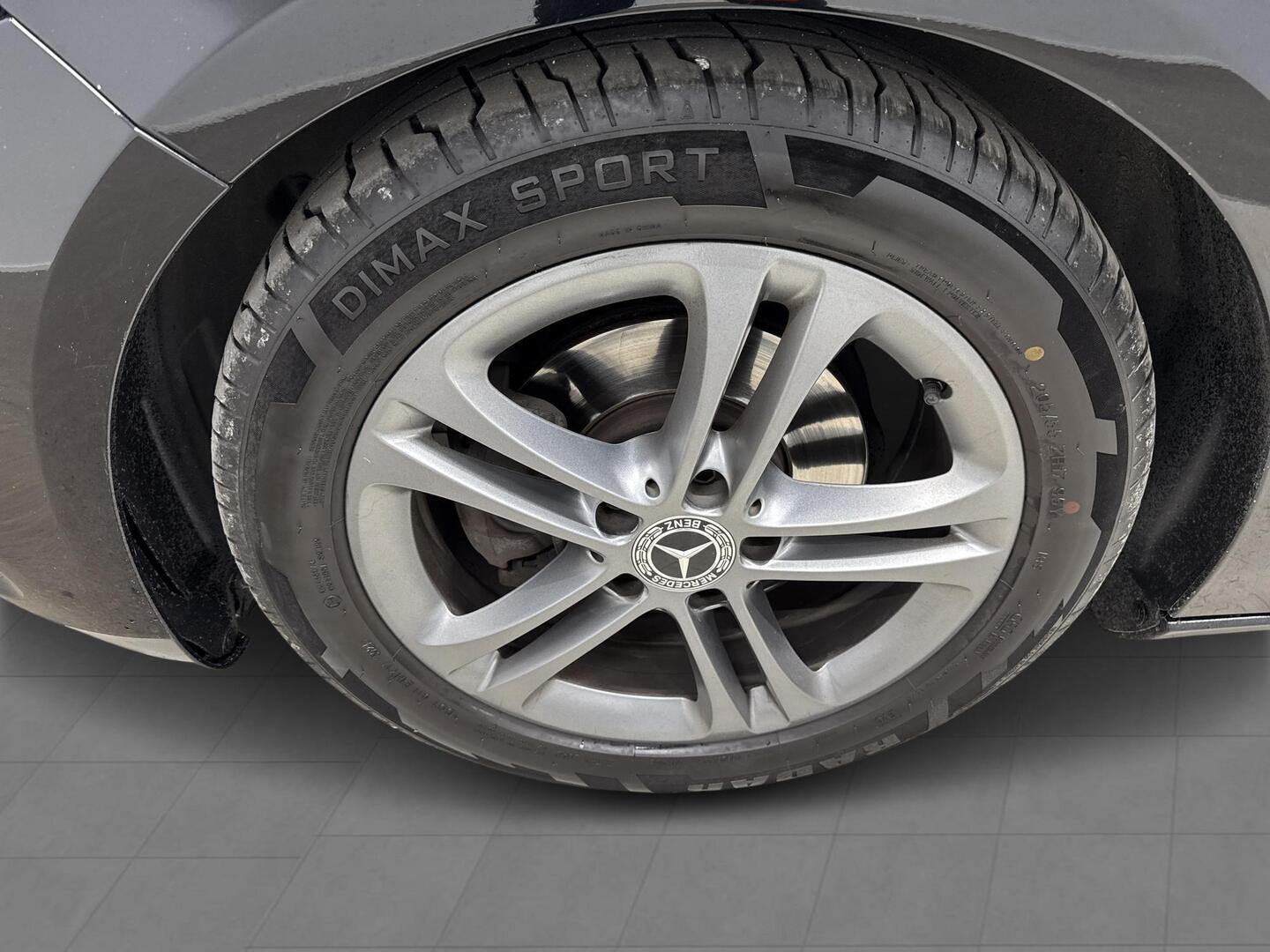 MERCEDES-BENZ A 2019