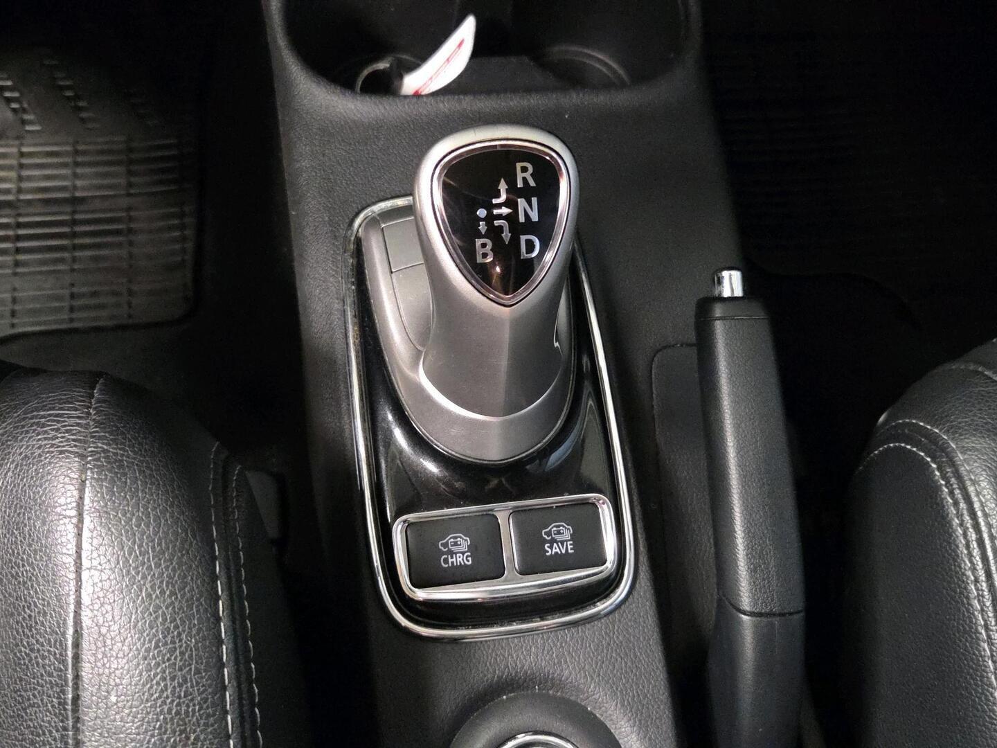MITSUBISHI Outlander PHEV 2015