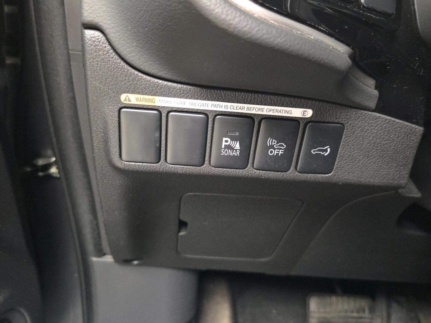 MITSUBISHI Outlander PHEV 2015
