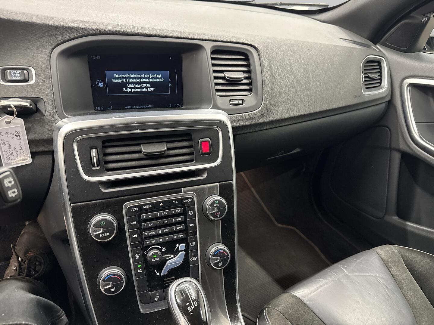 VOLVO V60 2014