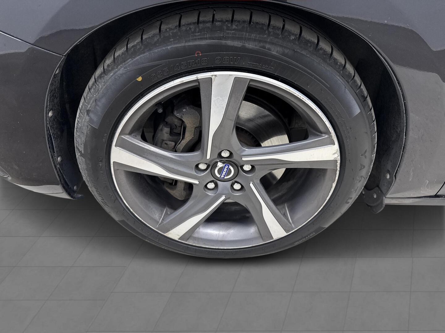 VOLVO V60 2014