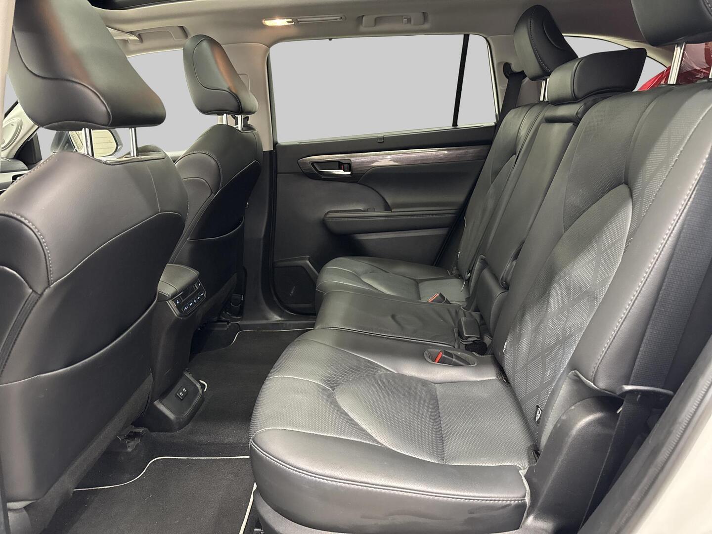 TOYOTA Highlander 2021