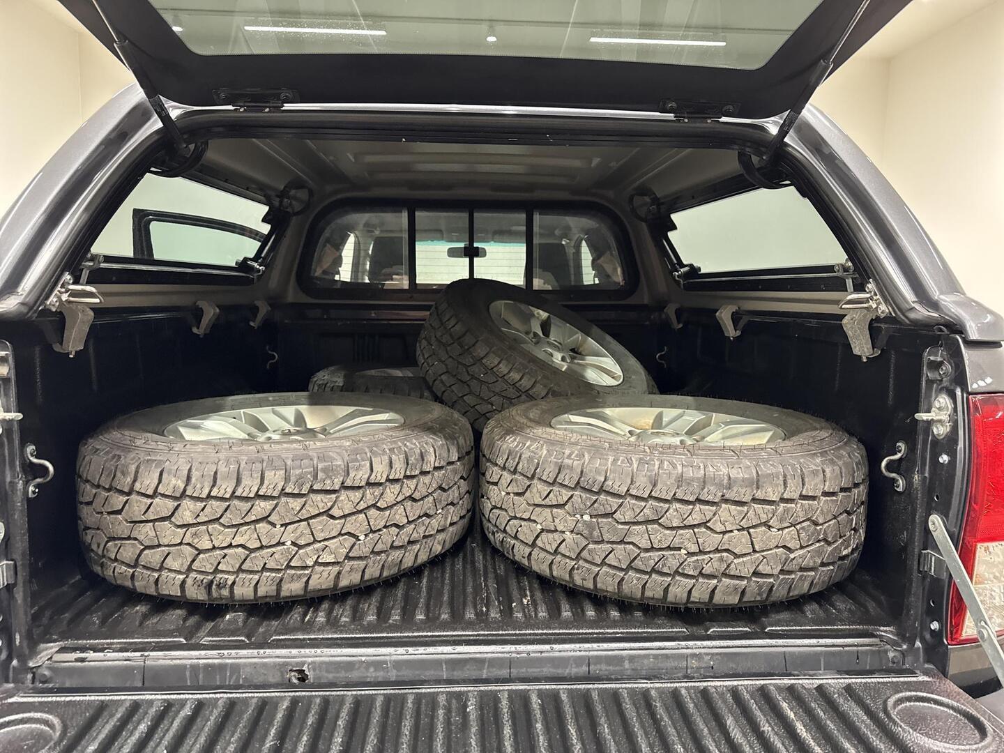TOYOTA Hilux 2020