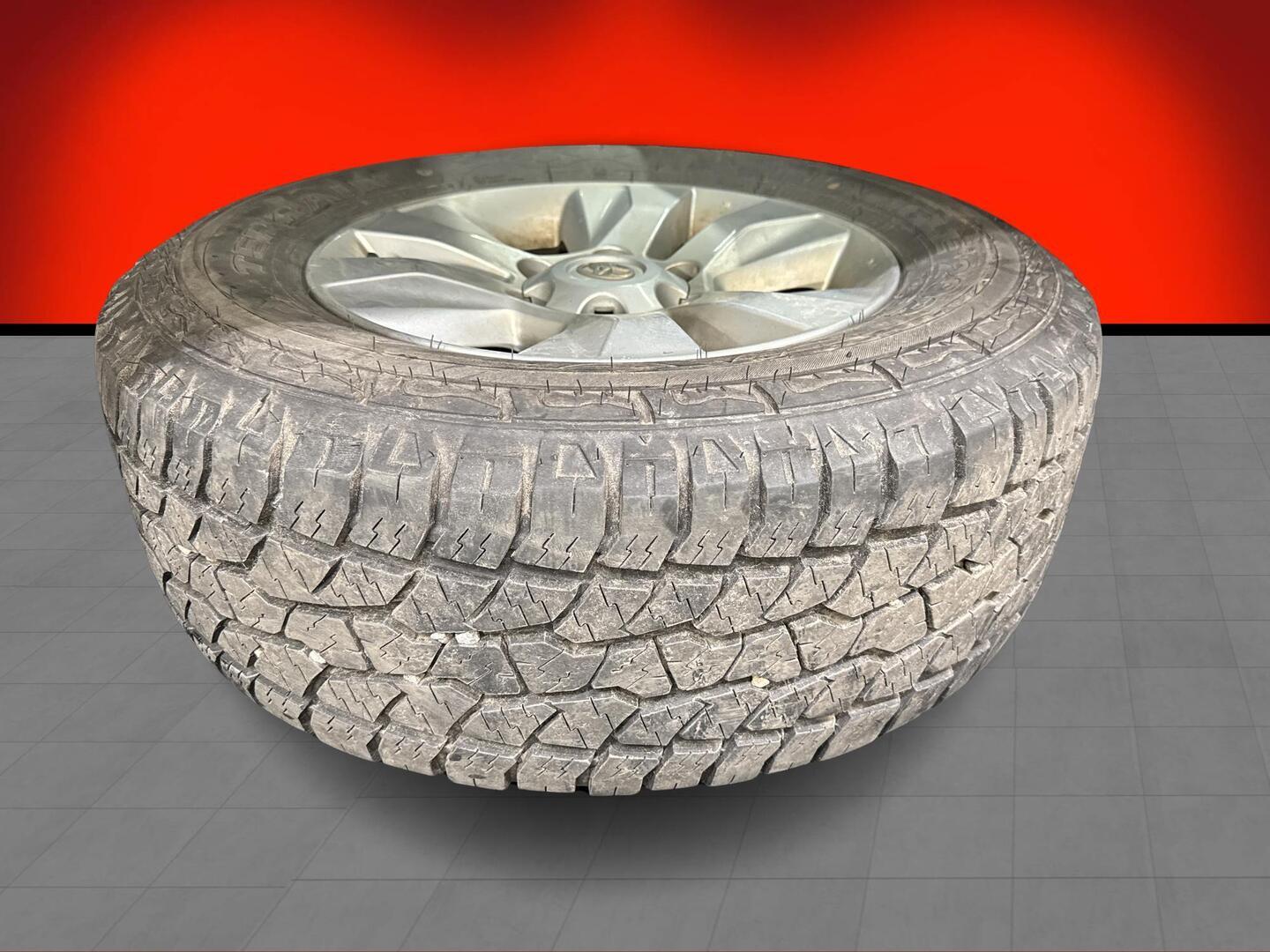 TOYOTA Hilux 2020