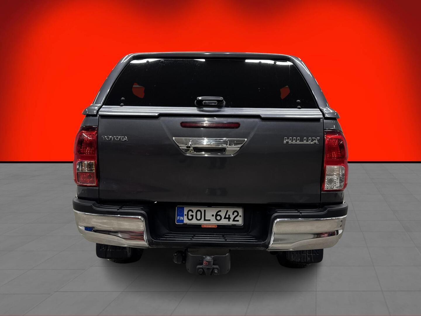 TOYOTA Hilux 2020